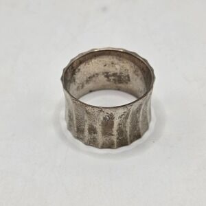 Napkin Ring Silver Plated Ribbed‎ Vintage Mid Century Table Decor Patina